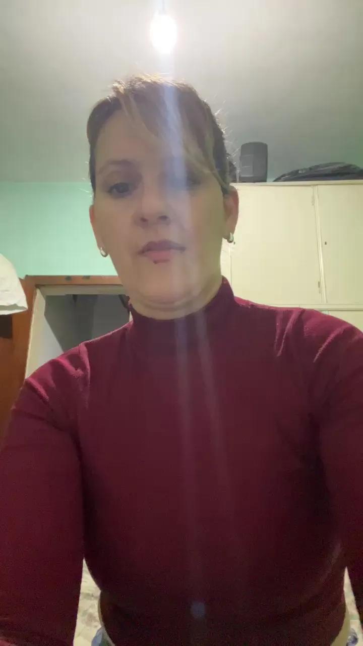 lulys_xxx on Cam4 