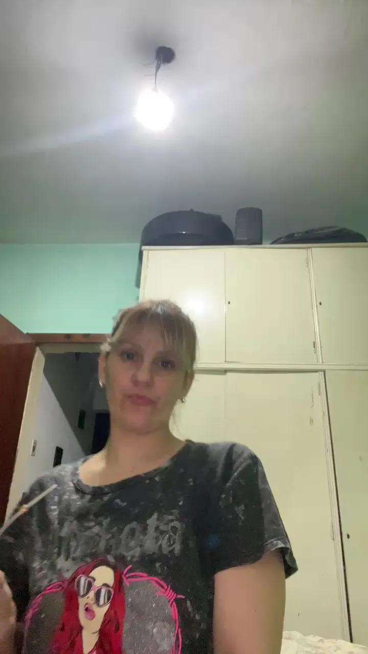 lulys_xxx on Cam4 