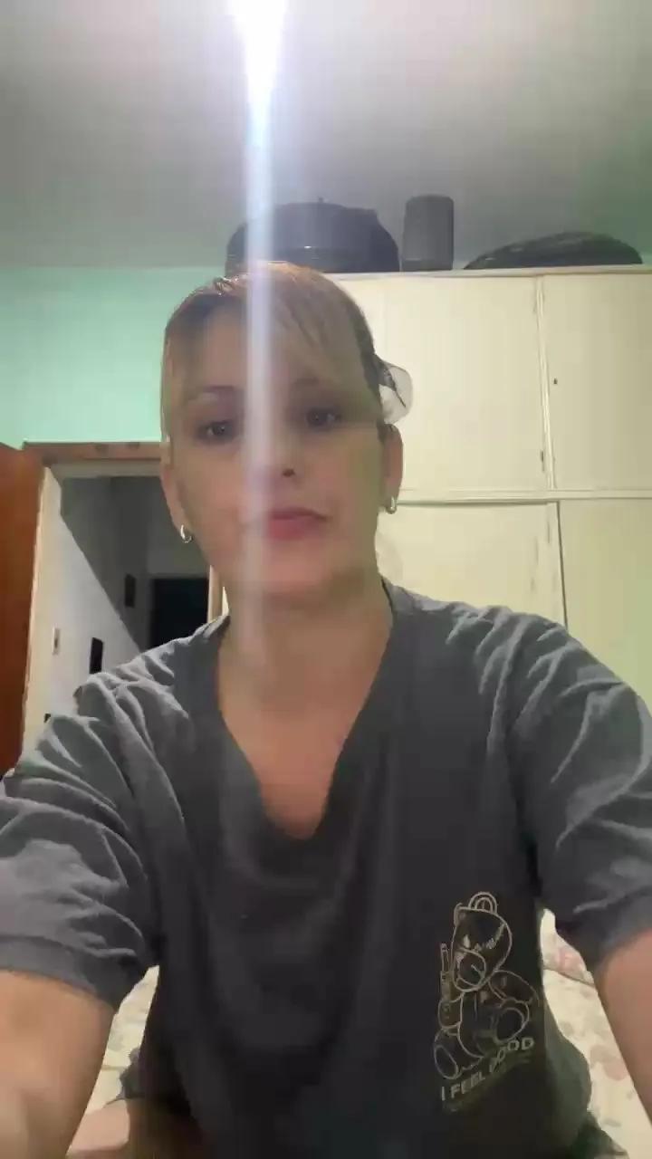 lulys_xxx on Cam4 