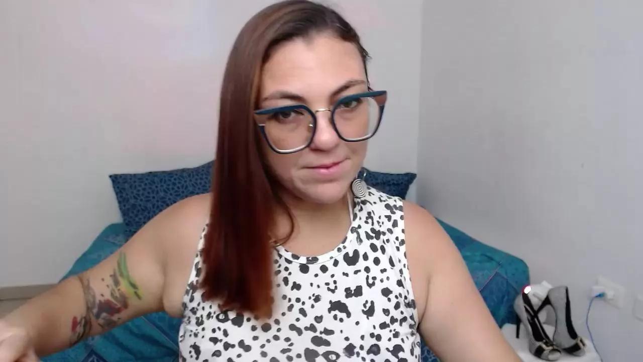 LunaRauxxch on Cam4 