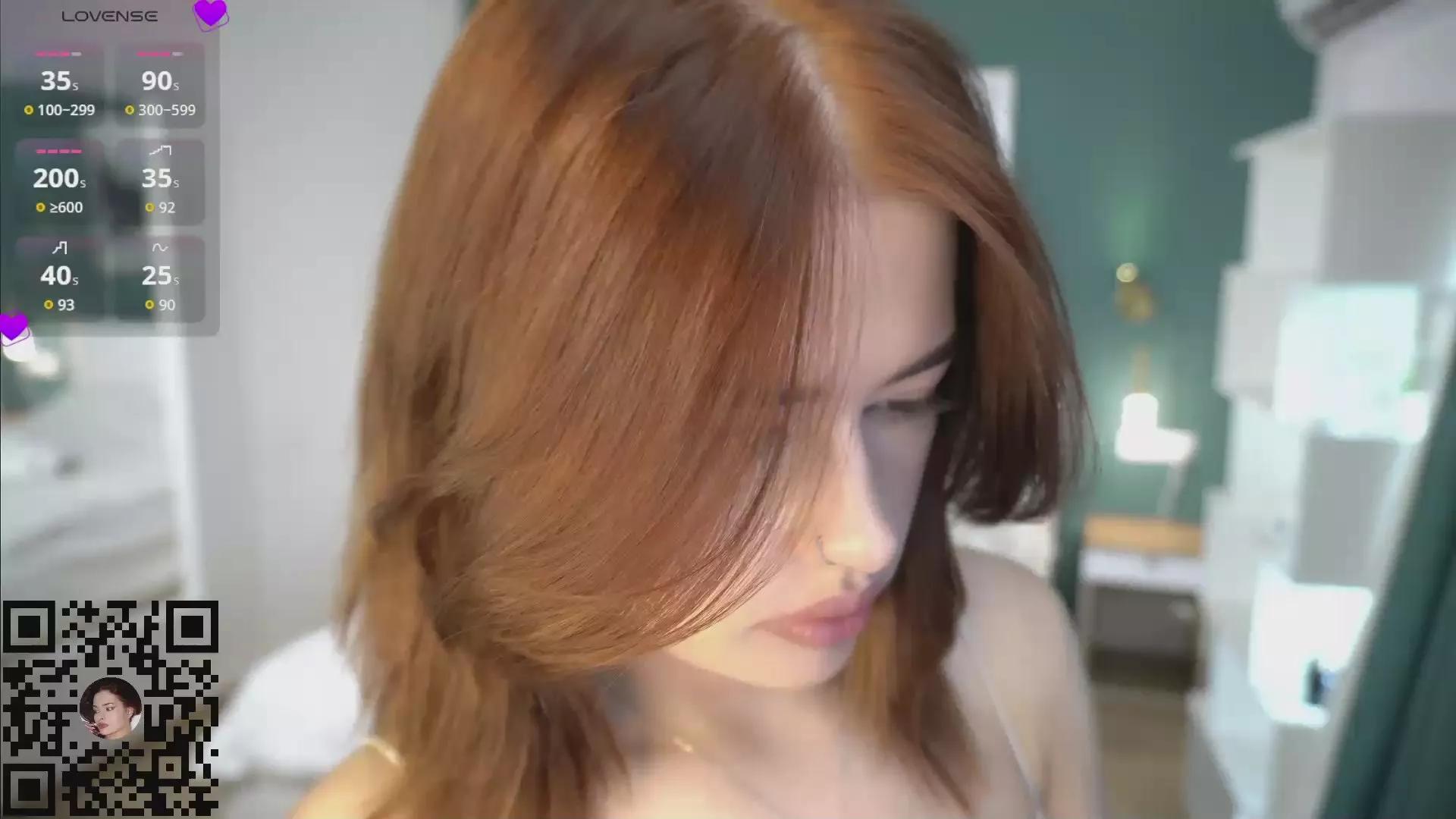 LynnaBetter on Cam4 