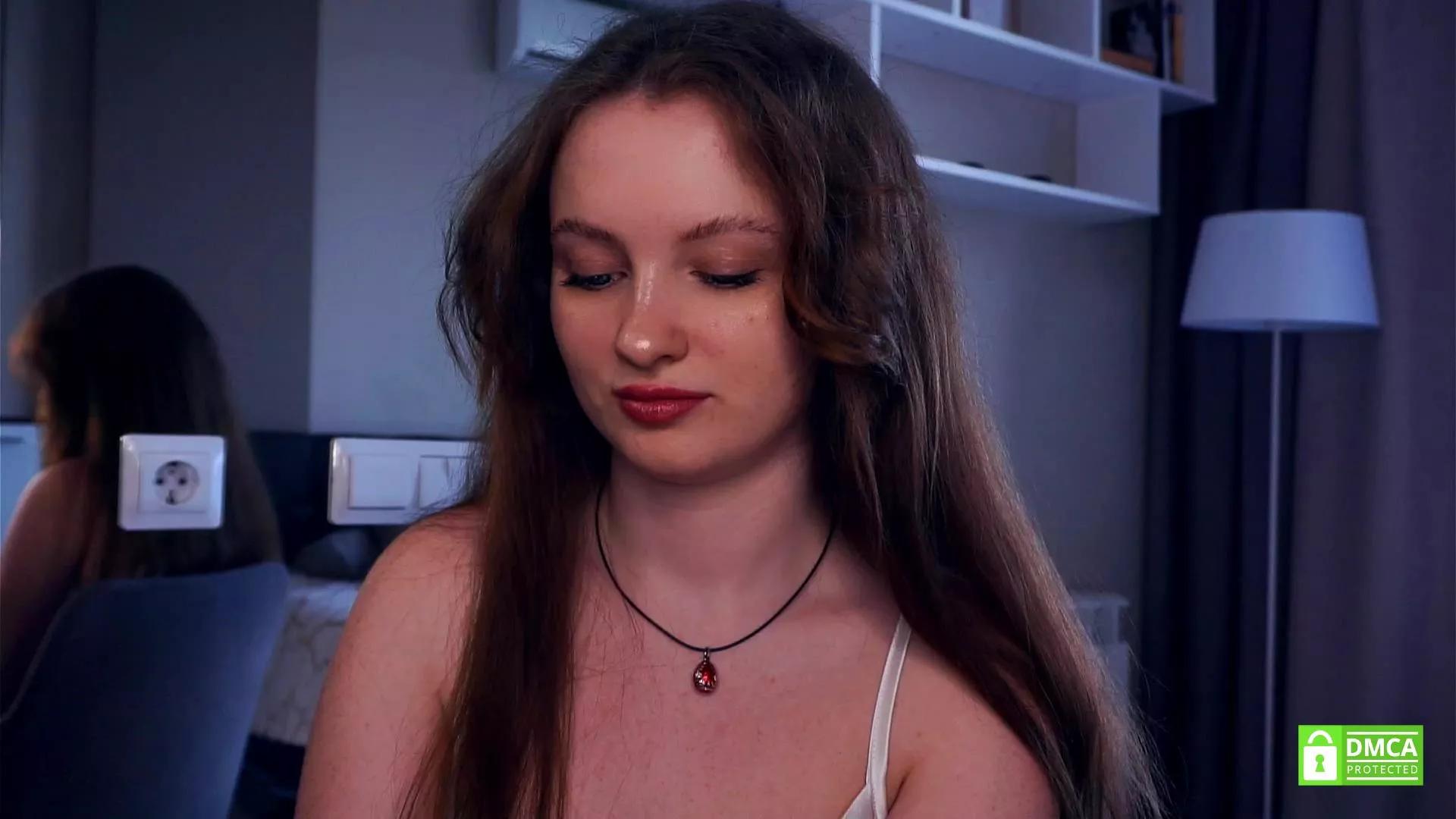 LynnaByrd on Cam4 