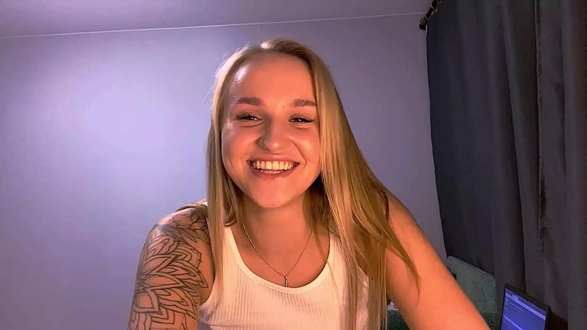 LynnGibbard on Cam4 