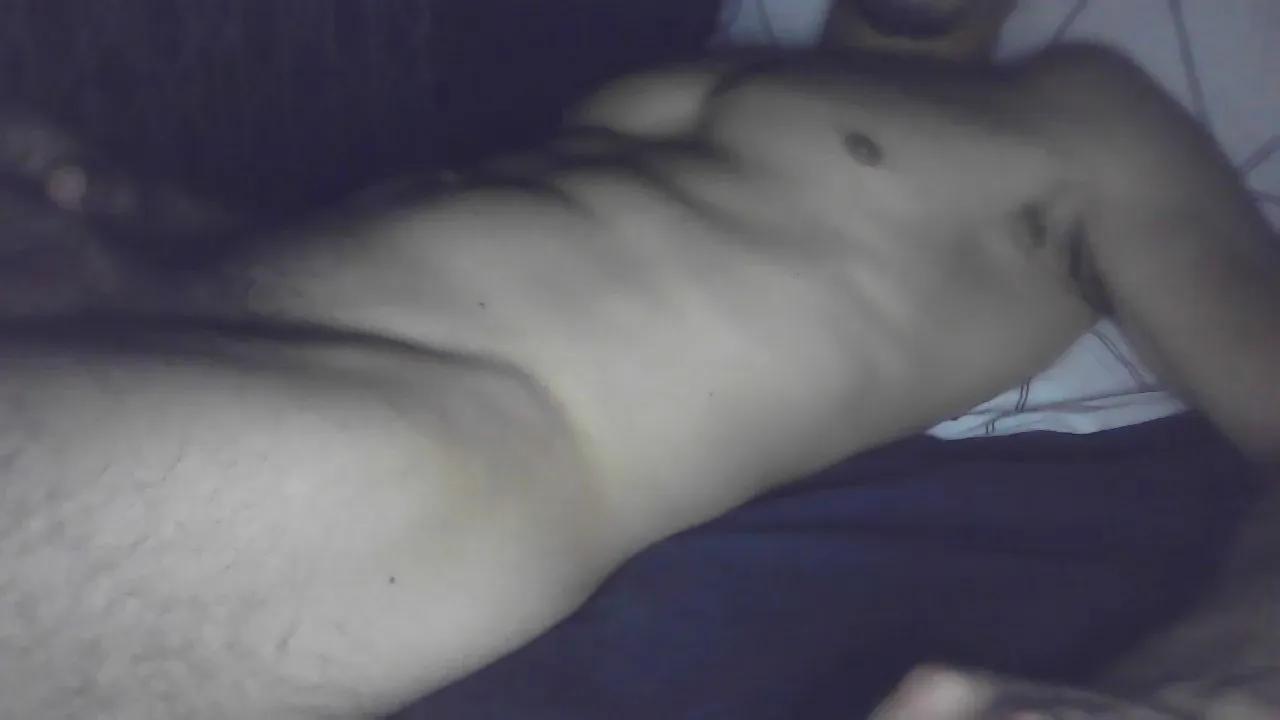 Offline lyonnais6 on Cam4