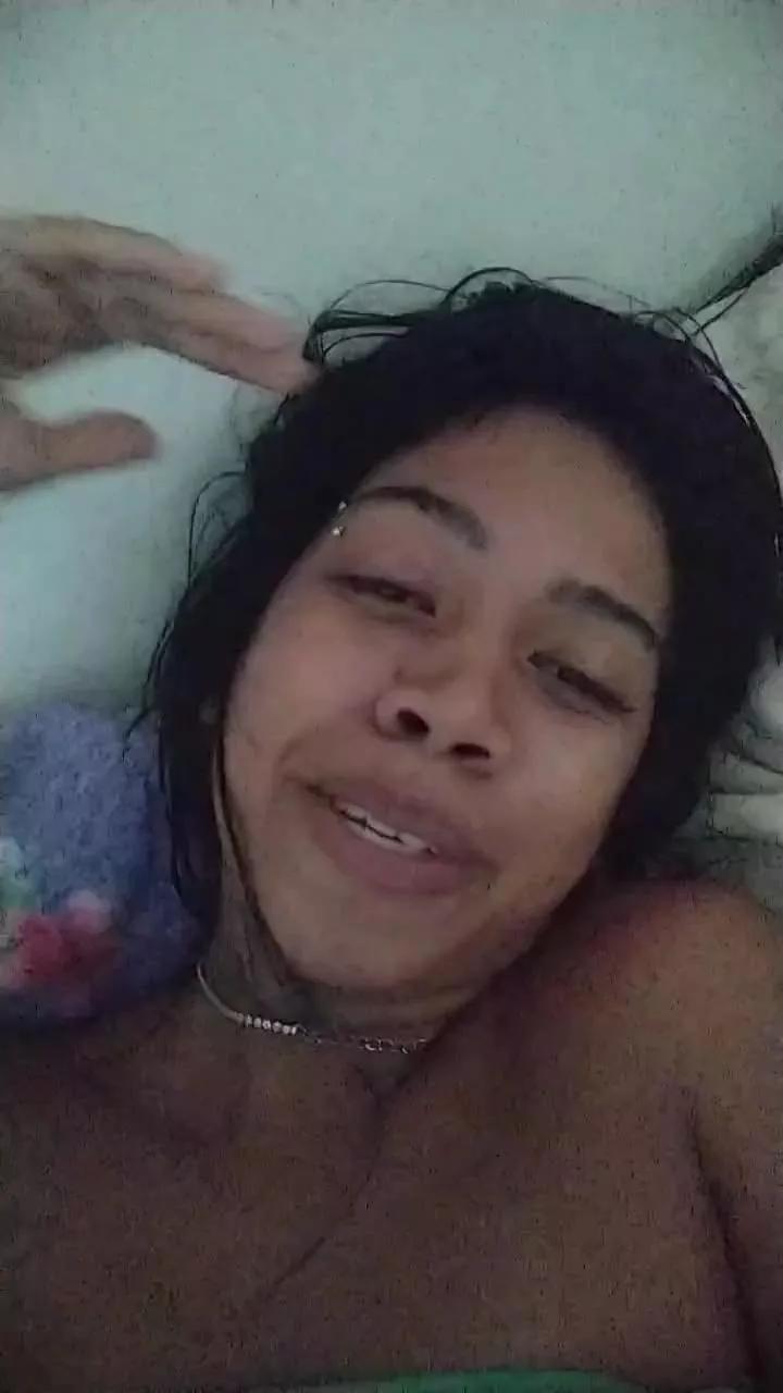 Maahninfeta on Cam4 