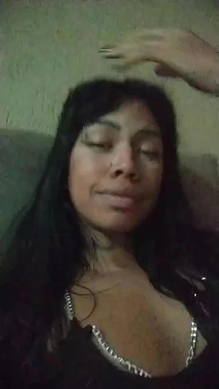 Maahninfeta on Cam4 