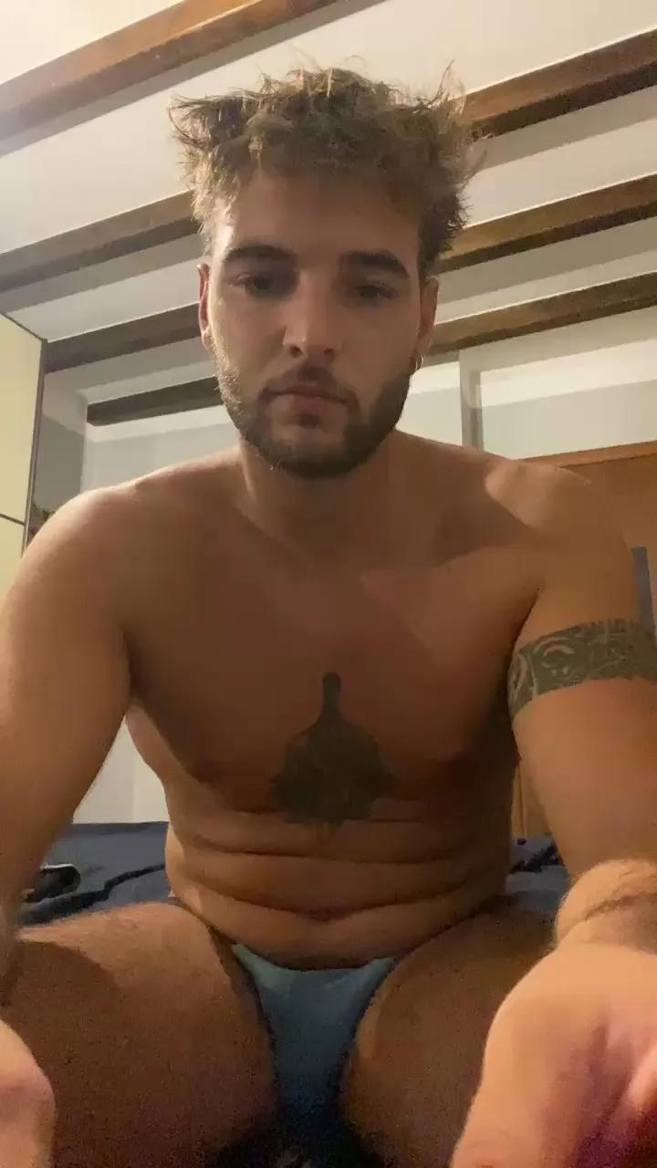 Machetero9 on Cam4