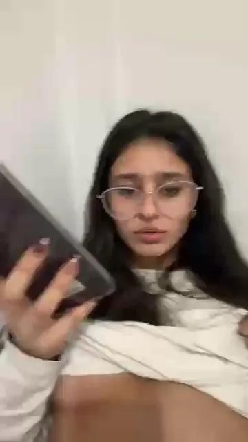 Maddydoll on Cam4 