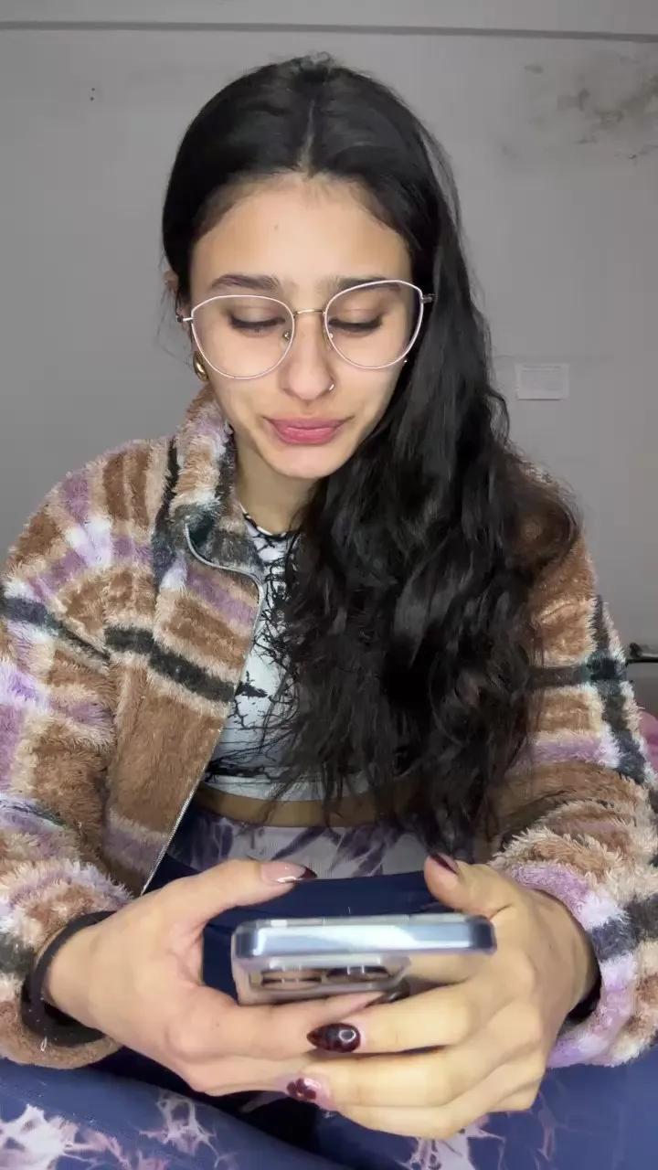Maddydoll on Cam4 