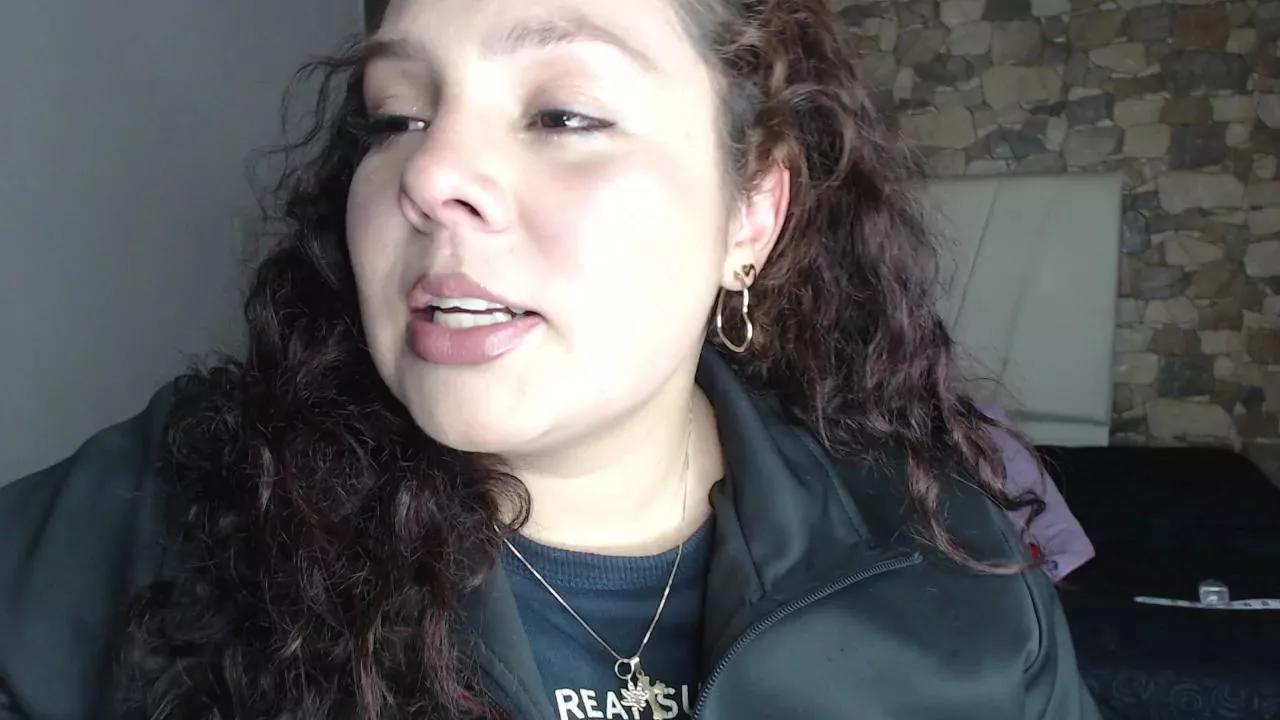 MaggySimpson_ on Cam4 