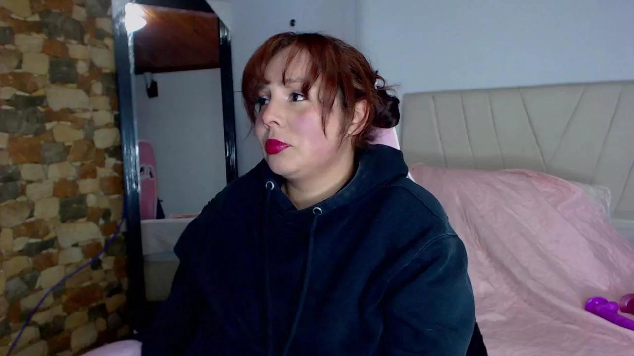 MaggySimpson_ on Cam4 