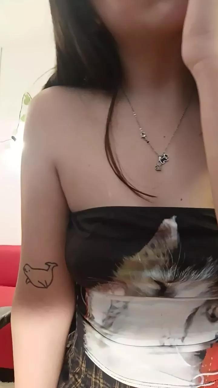 Maia_0 on Cam4 
