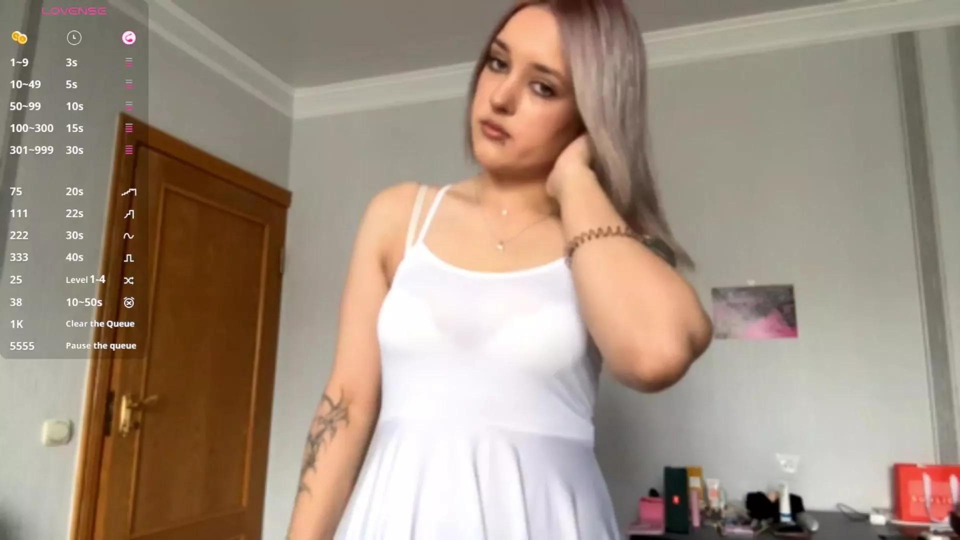 MaidaGross on Cam4 