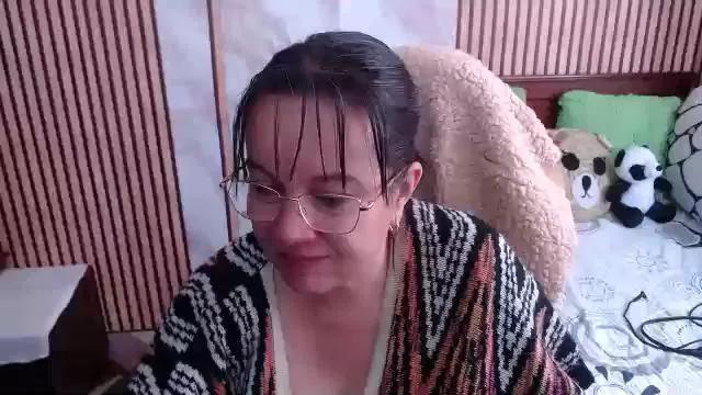 Freechat Mallybear_ on Cam4