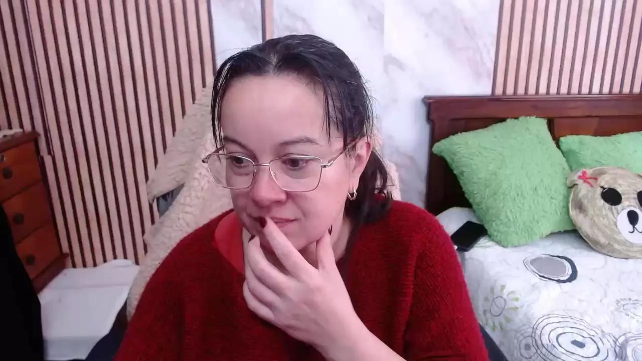 Freechat Mallybear_ on Cam4