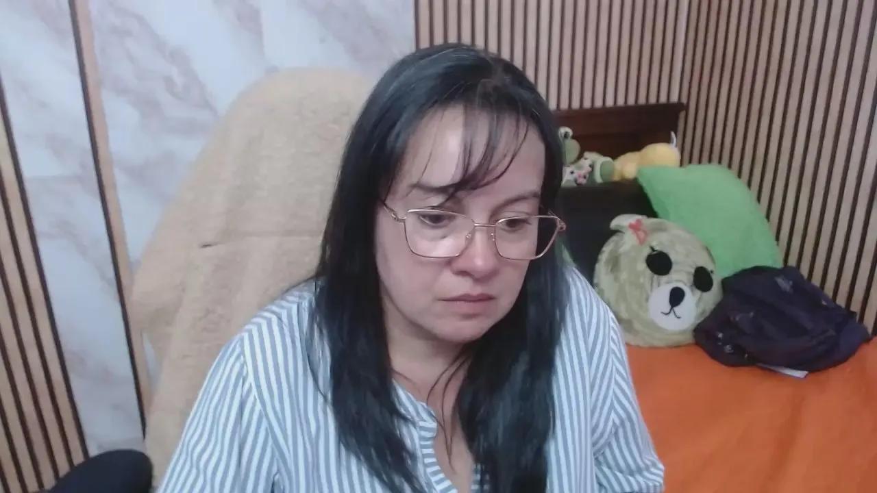 Freechat Mallybear_ on Cam4