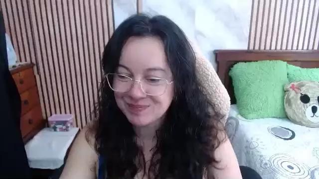 Freechat Mallybear_ on Cam4