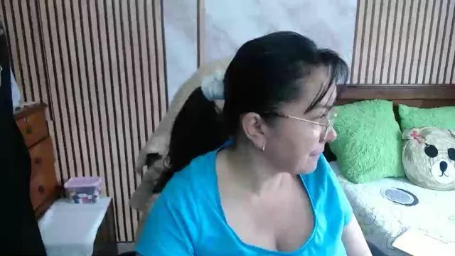 Freechat Mallybear_ on Cam4