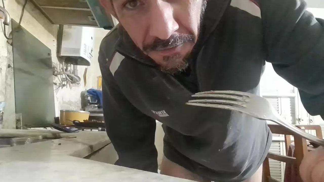 mamaderanegr on Cam4 