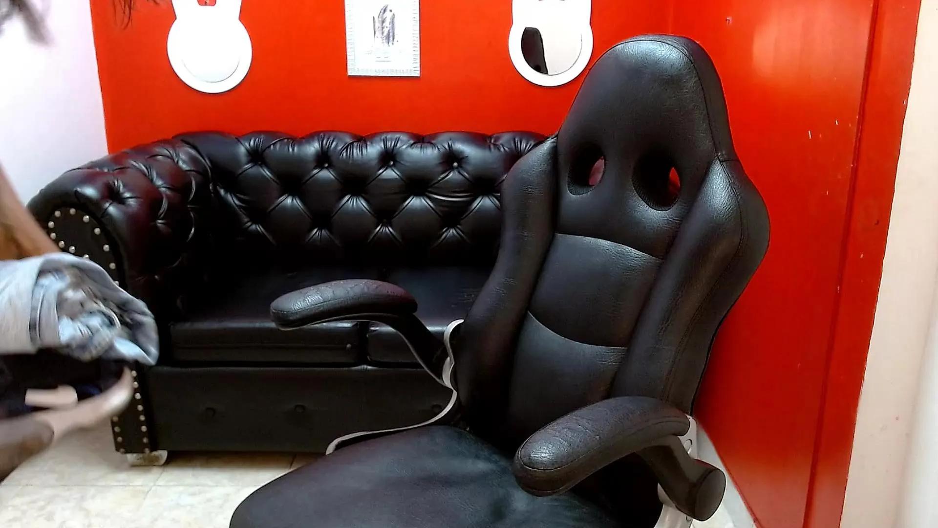 Offline Mara_Summerr on Cam4