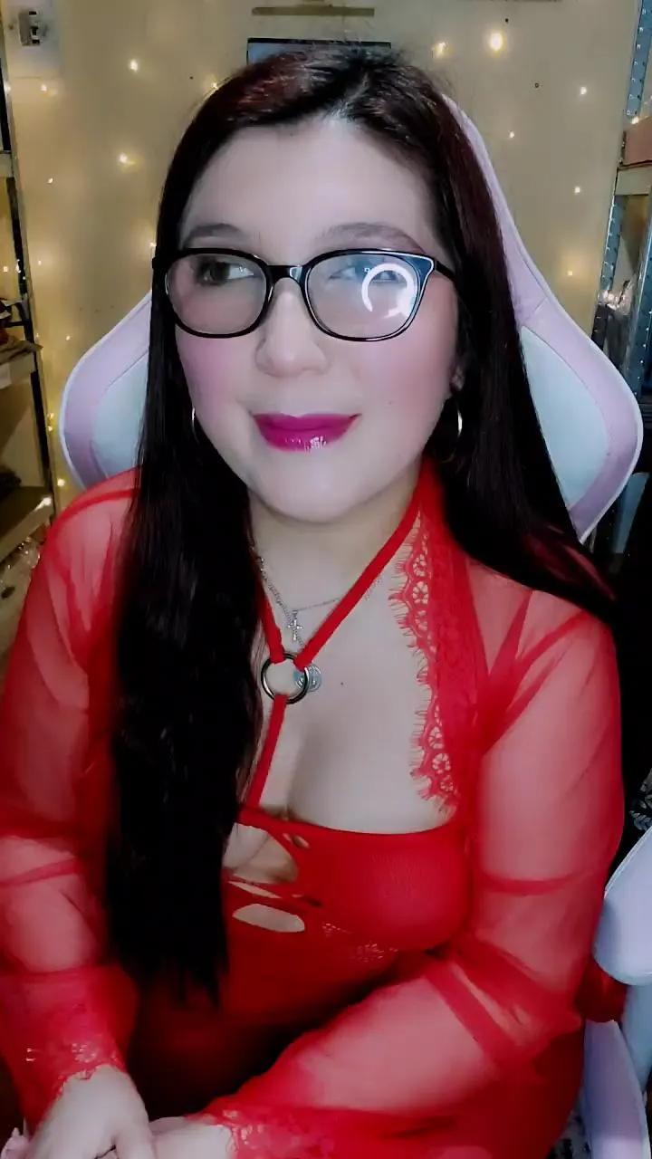 Offline MaruMoon69 on Cam4