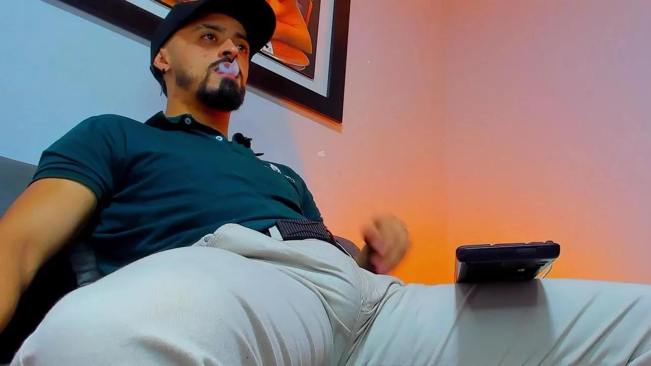 Offline Maximus_Sr on Cam4