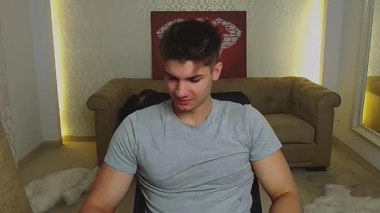 MaxKaidenn on Cam4