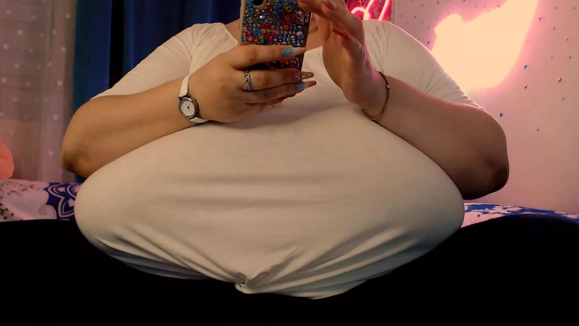 mayabigtits on Cam4 
