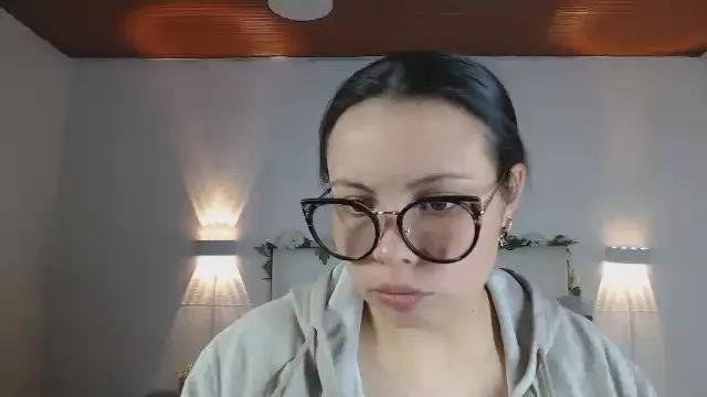 Megan_05_ on Cam4