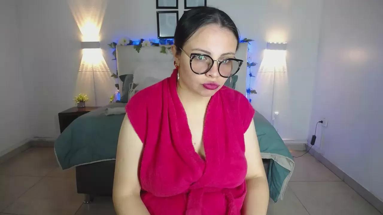 Megan_05_ on Cam4 