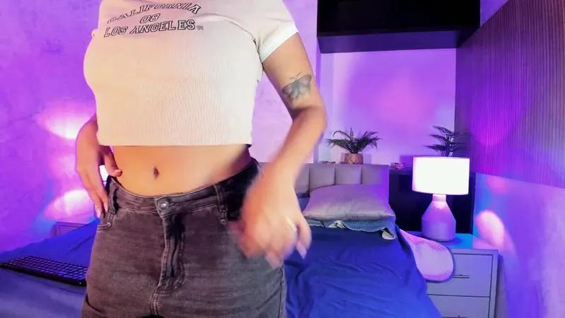 Offline Meggy_Mae on Cam4