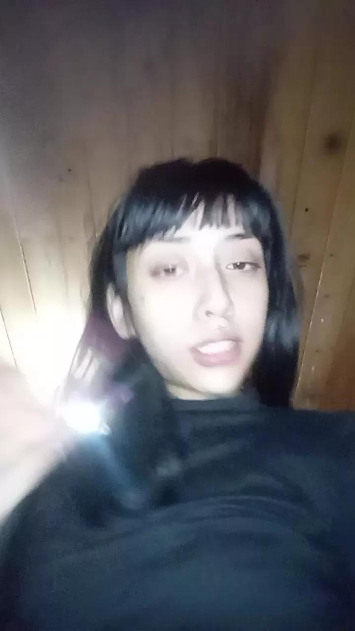 melilezcan5 on Cam4 