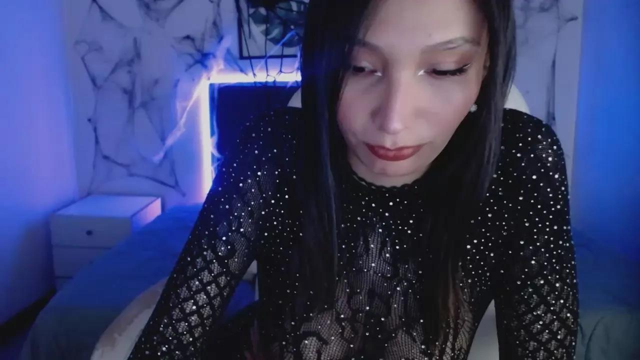 Cam4 mia_collens_ is Freechat mia_collens_ —  #deepthroat #bigass #masturbation #C2C #striptease #pee #anal