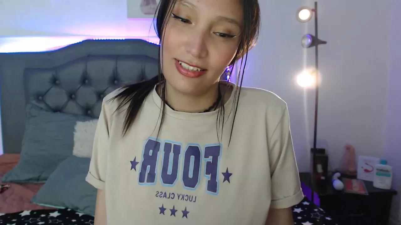 Offline mia_collens_ on Cam4