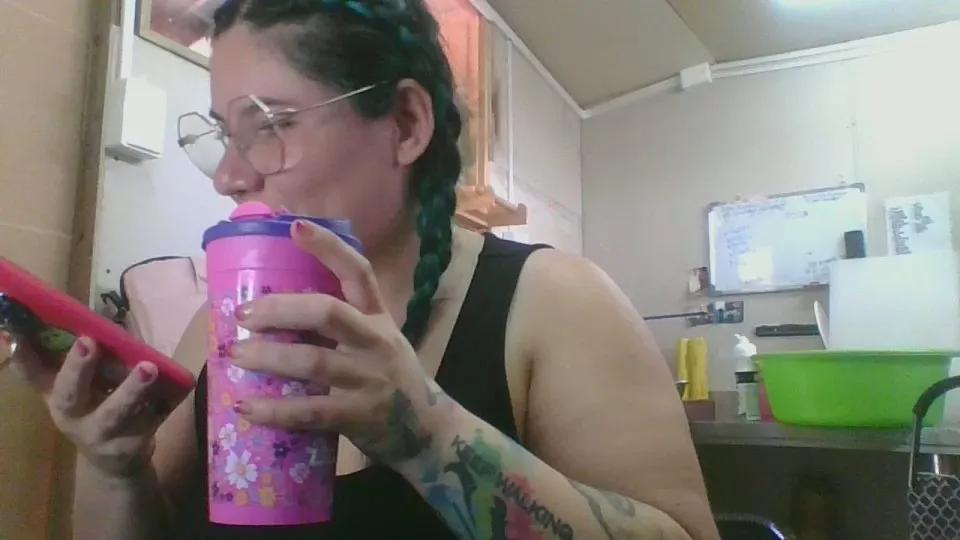 Offline miichellemalv on Cam4