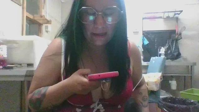 Offline miichellemalv on Cam4