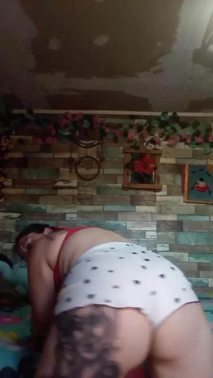 Offline miichellemalv on Cam4