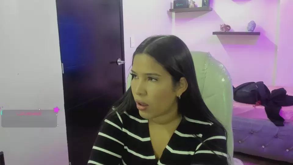 Miiss_Greyy on Cam4 