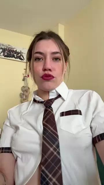 Offline Milagrosso on Cam4