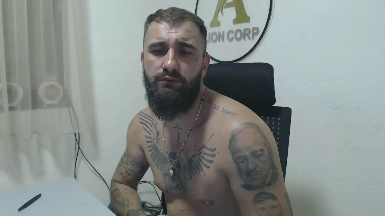 milandoofy on Cam4 
