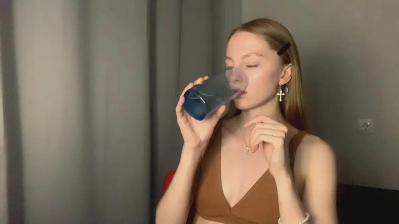 Offline MildredBoschee on Cam4