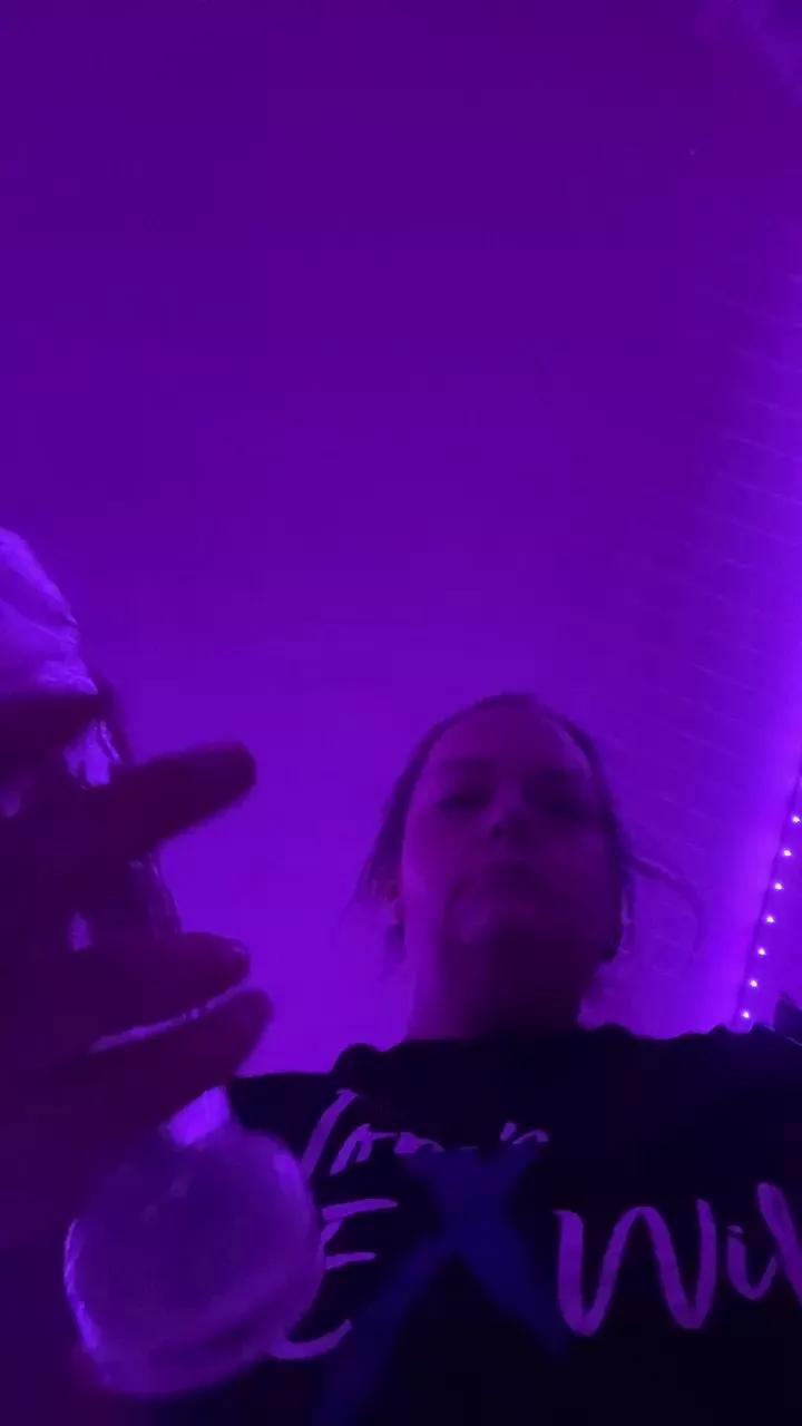 Milflove1982 on Cam4 