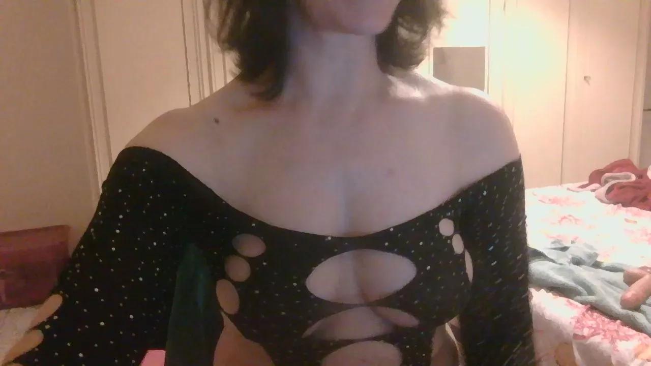 Milfona77 on Cam4 