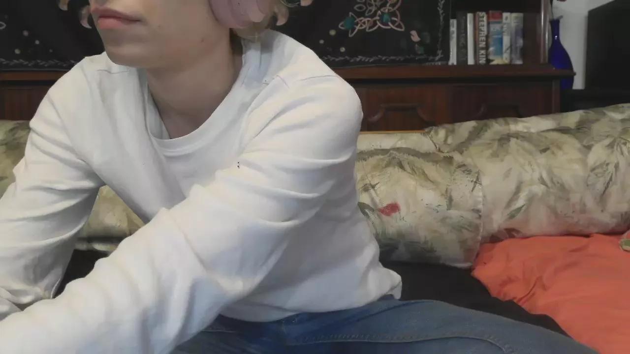 Miss_DawyRouge on Cam4 