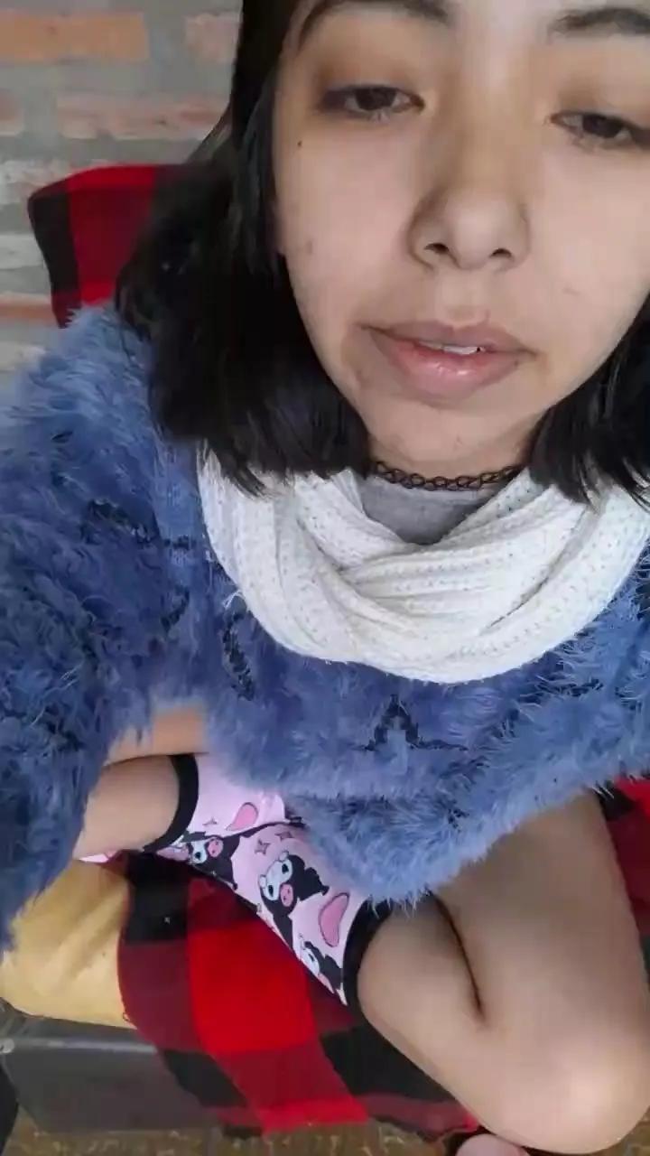 missapril01 on Cam4 