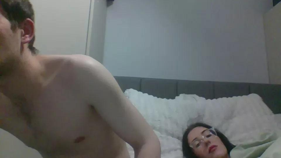 Misshattie04 on Cam4 