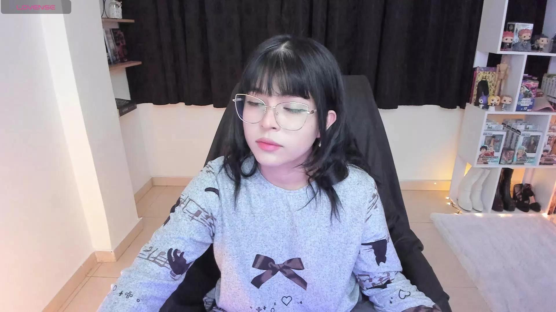misshoneyxxx on Cam4 