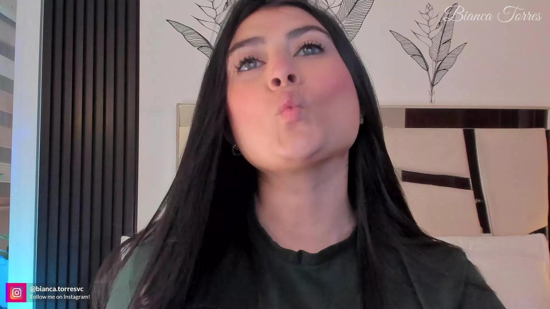 missmoscu on Cam4 
