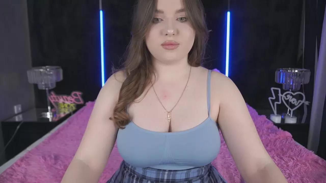 MisssGayanee on Cam4 