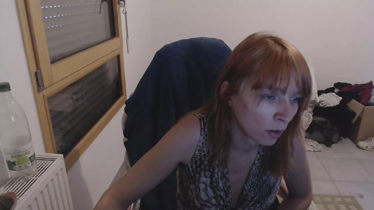 missthon on Cam4 